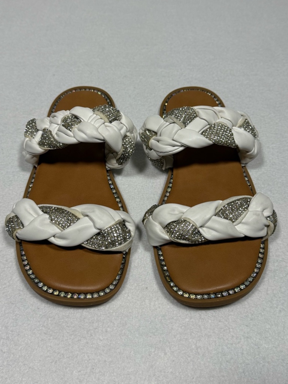 Bebe Girl Girls' Chunky Braided Rhinestone Accent Slide Sandals size 3